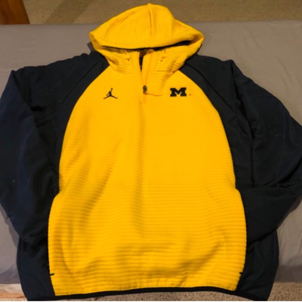 NWT University of Michigan Pullover Jacket, Size Adult Medium